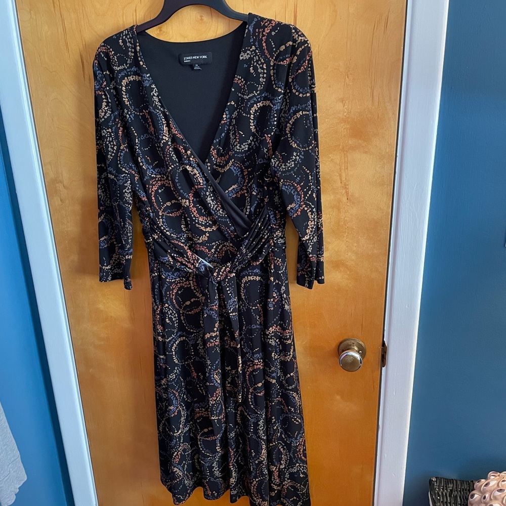 JONES NEW YORK wrap-style dress